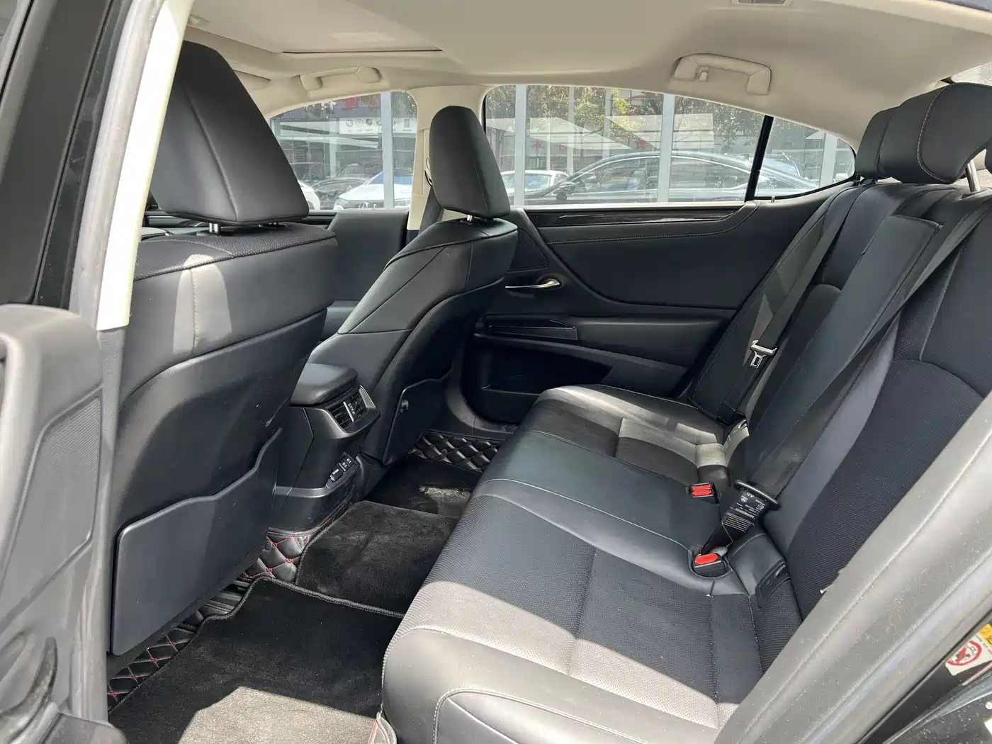 Lexus ES 2018 200 Excellence Edition China V фото 6