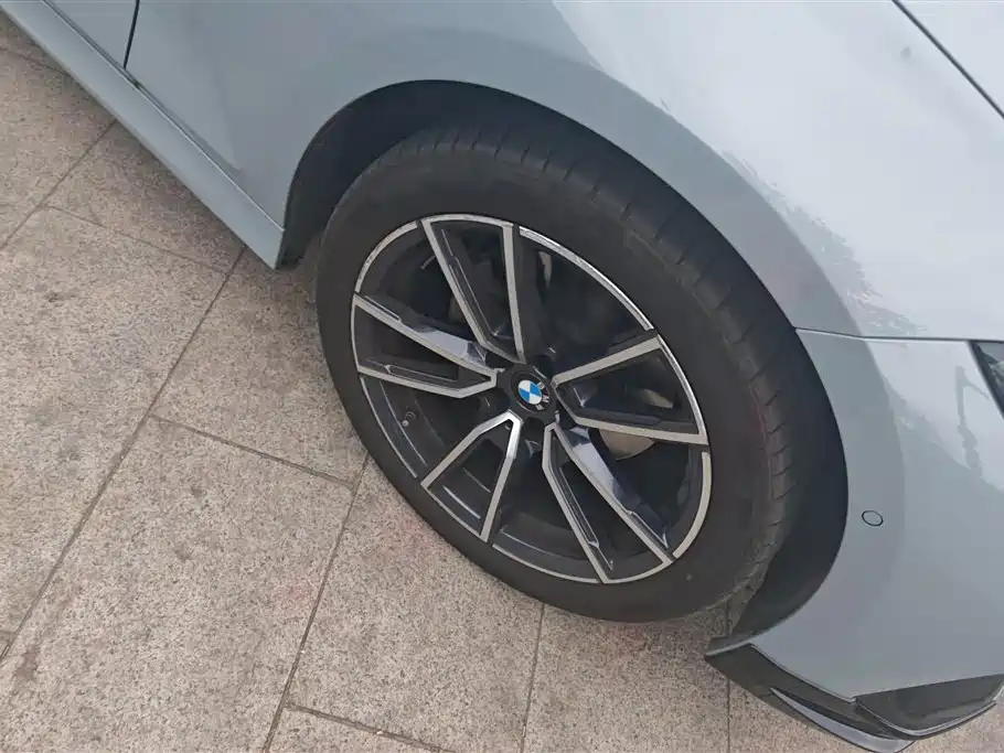 BMW 3 Series 2025 325Li M Sport Package фото 6