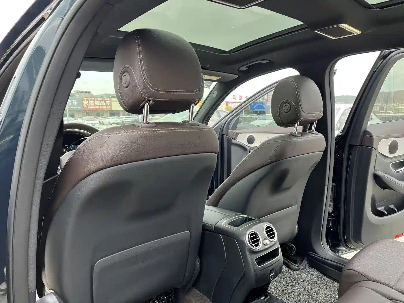 Mercedes-Benz GLC 2020 Facelift GLC 260 L 4MATIC Dynamic фото 15