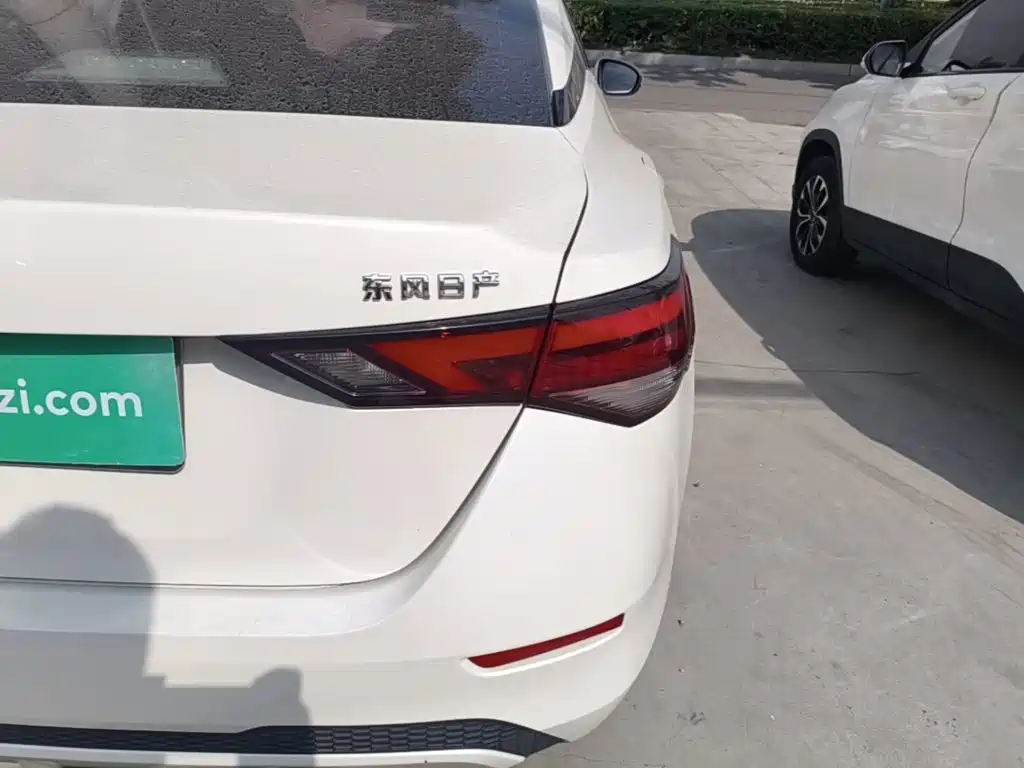 Nissan SYLPHY, миниатюра 8