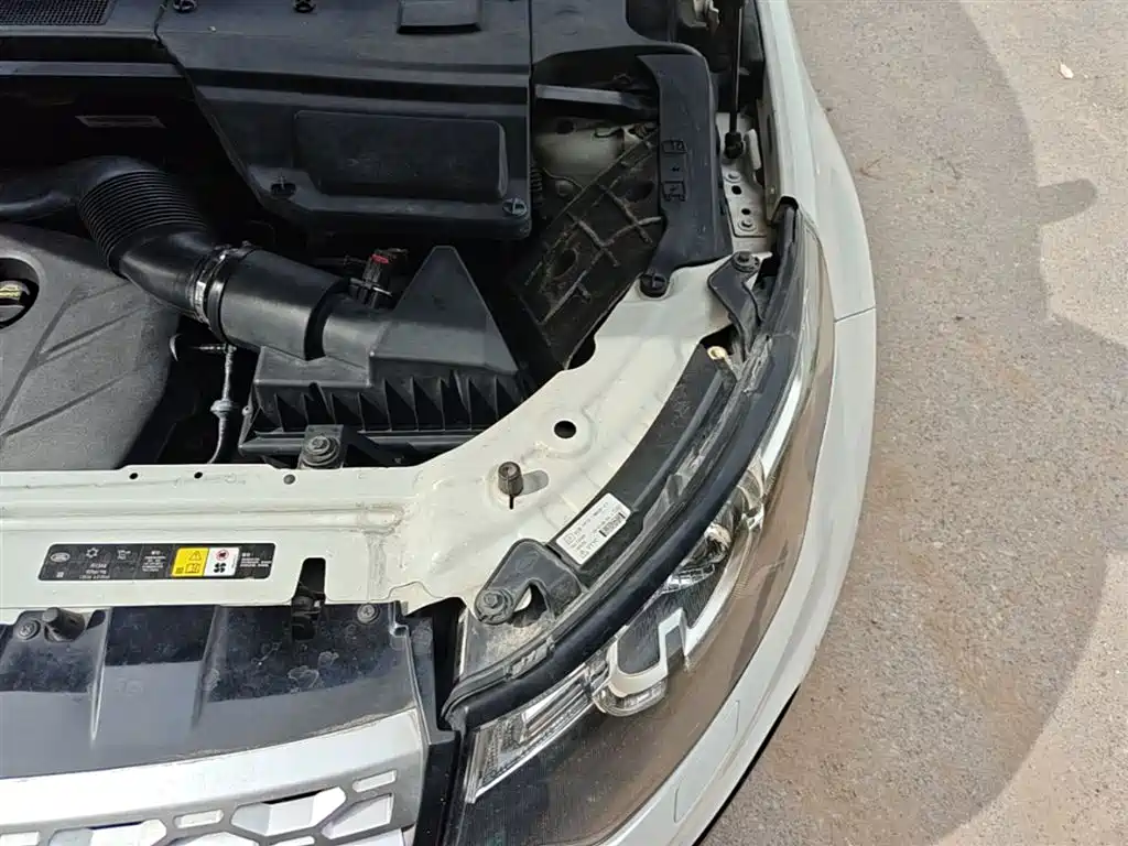 Land Rover Discovery Sport 2017 2.0T HSE фото 21