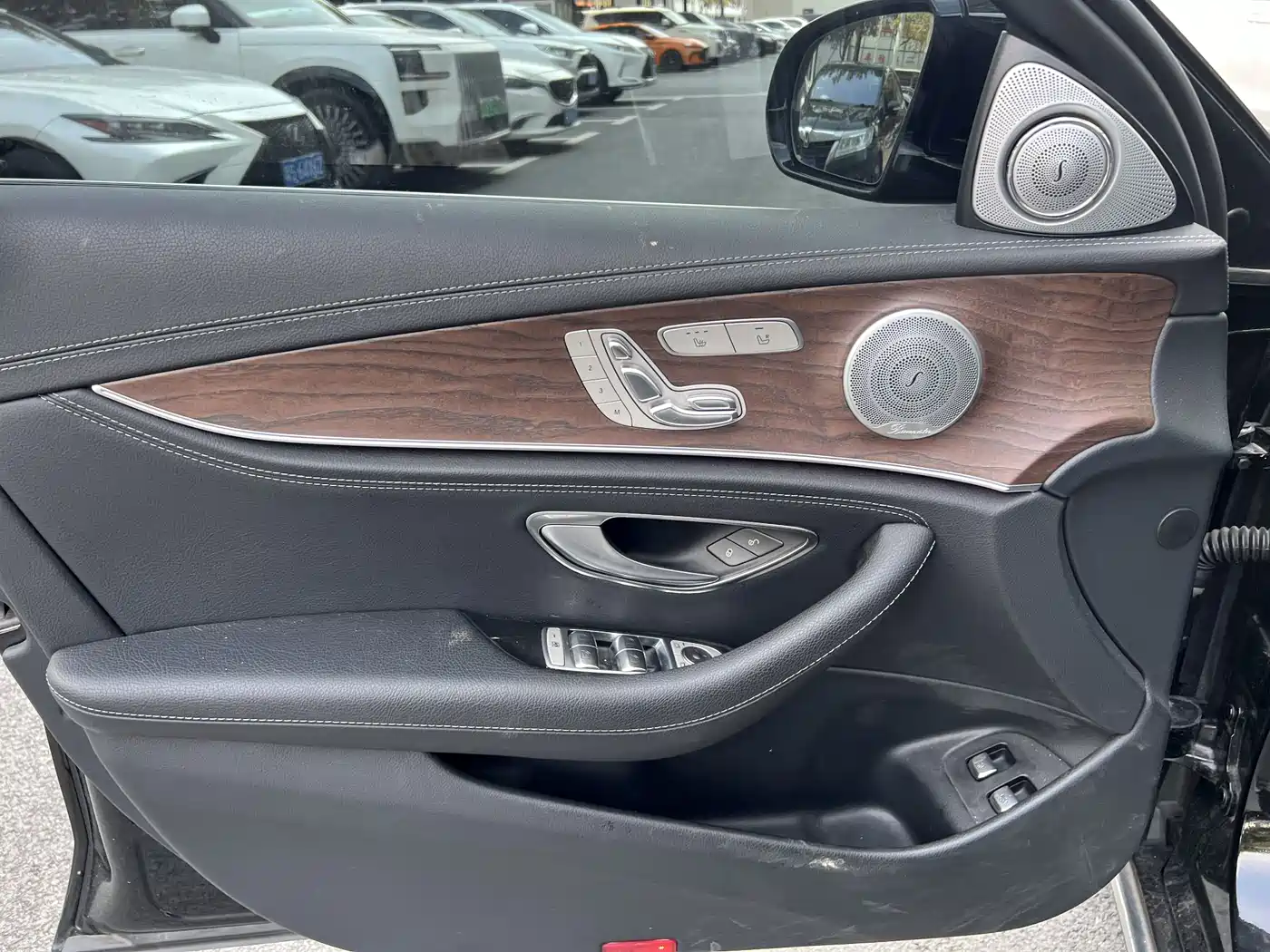 Mercedes-Benz E-Class New Energy 2020 E 300 e L фото 8
