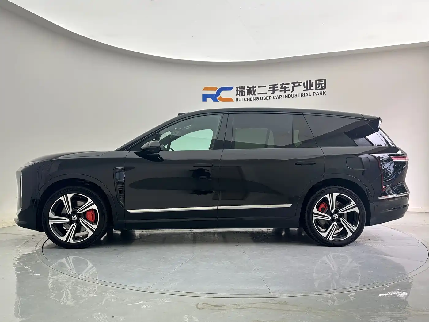 NIO ES8 2025 2025 Model 6-Seat Executive Luxury Edition