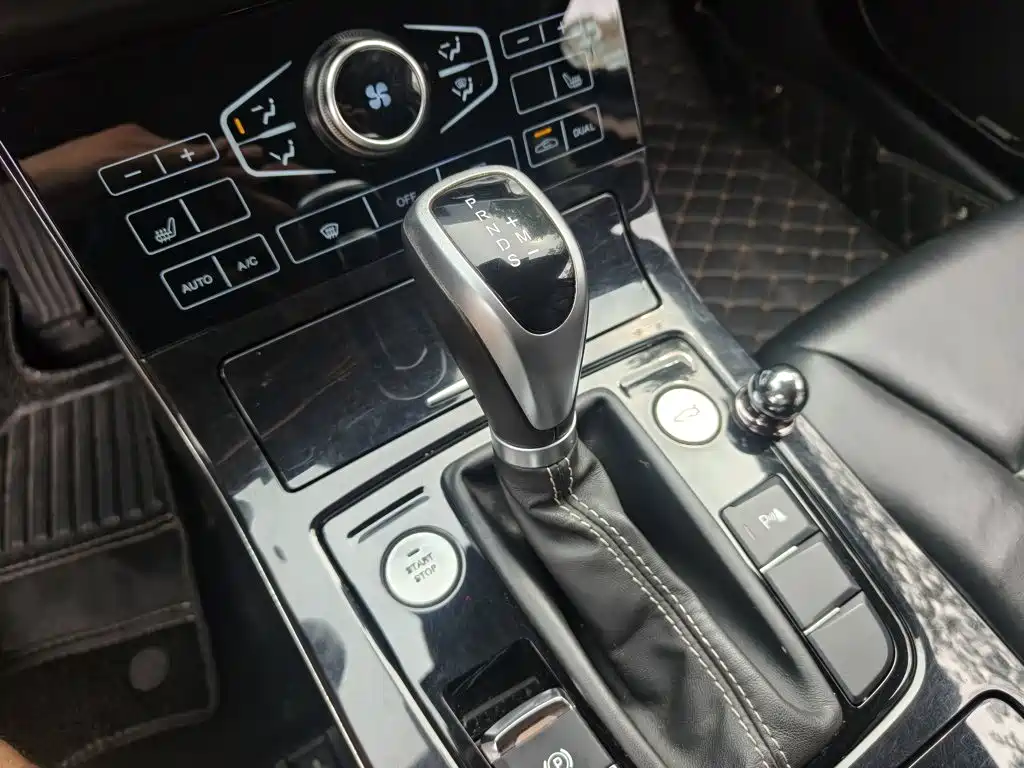 Hongqi H5 2019 2019 30TD Smart Connect Rhythm Edition