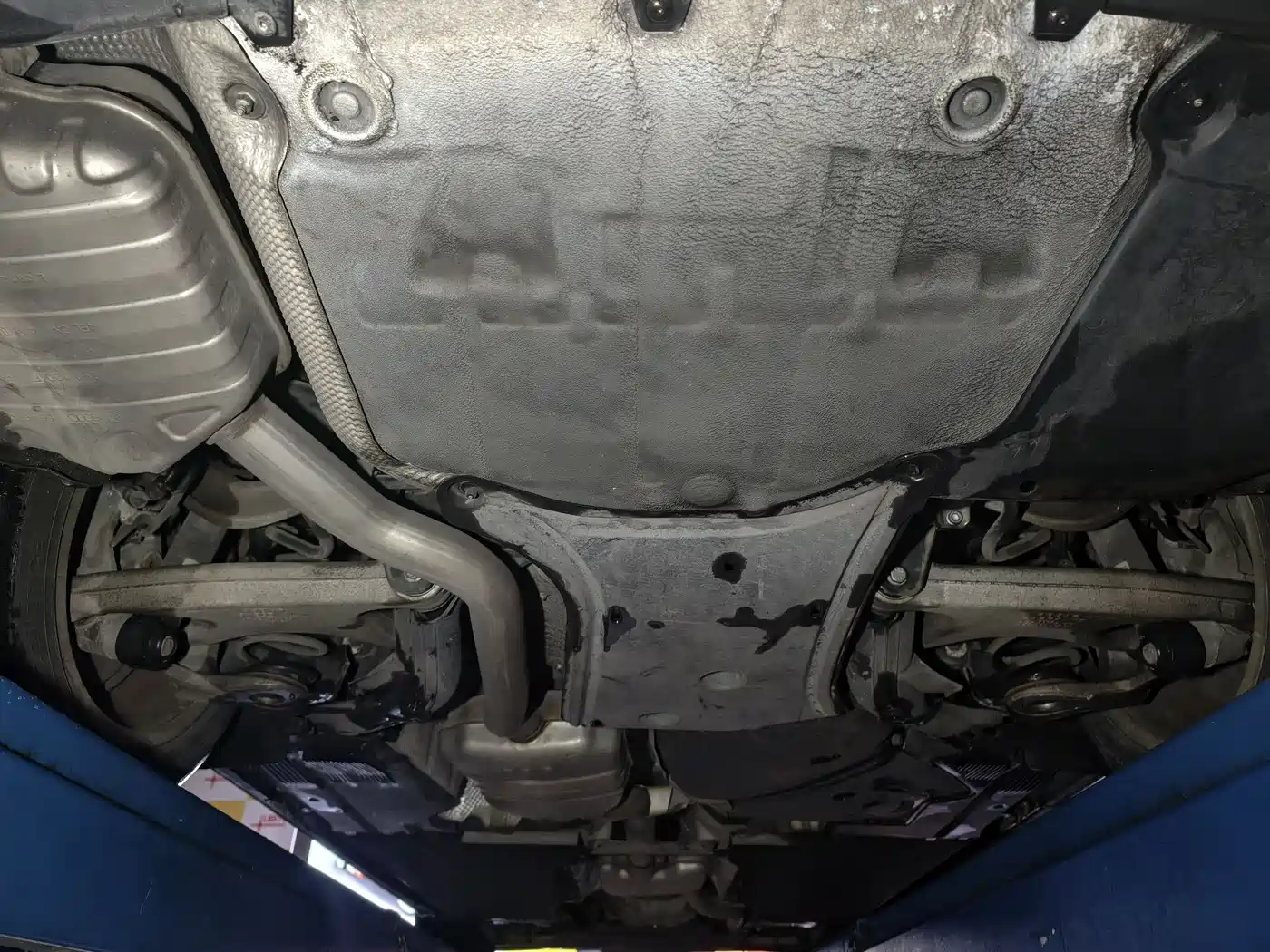 Audi A4L 2013 35 TFSI Automatic Luxury фото 24