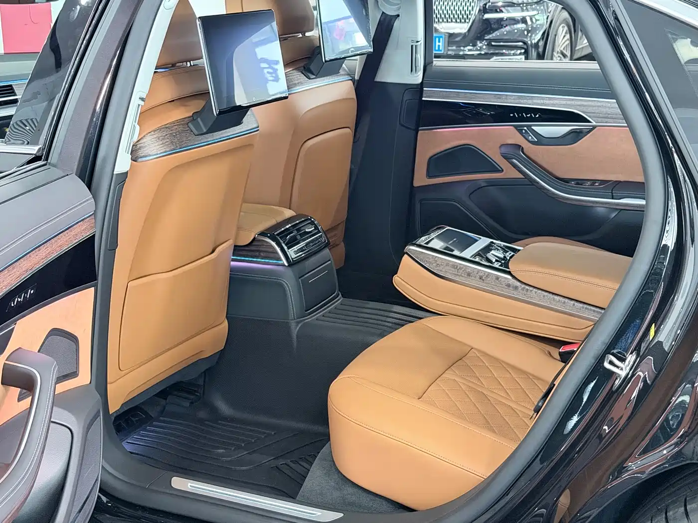 Audi A8 2024 2024 Model A8L 55 TFSI quattro Flagship