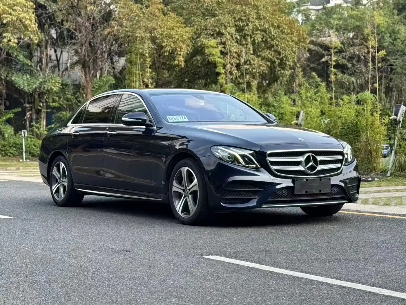 Mercedes-Benz E-Class 2020 Model E 260 L Sport фото 3
