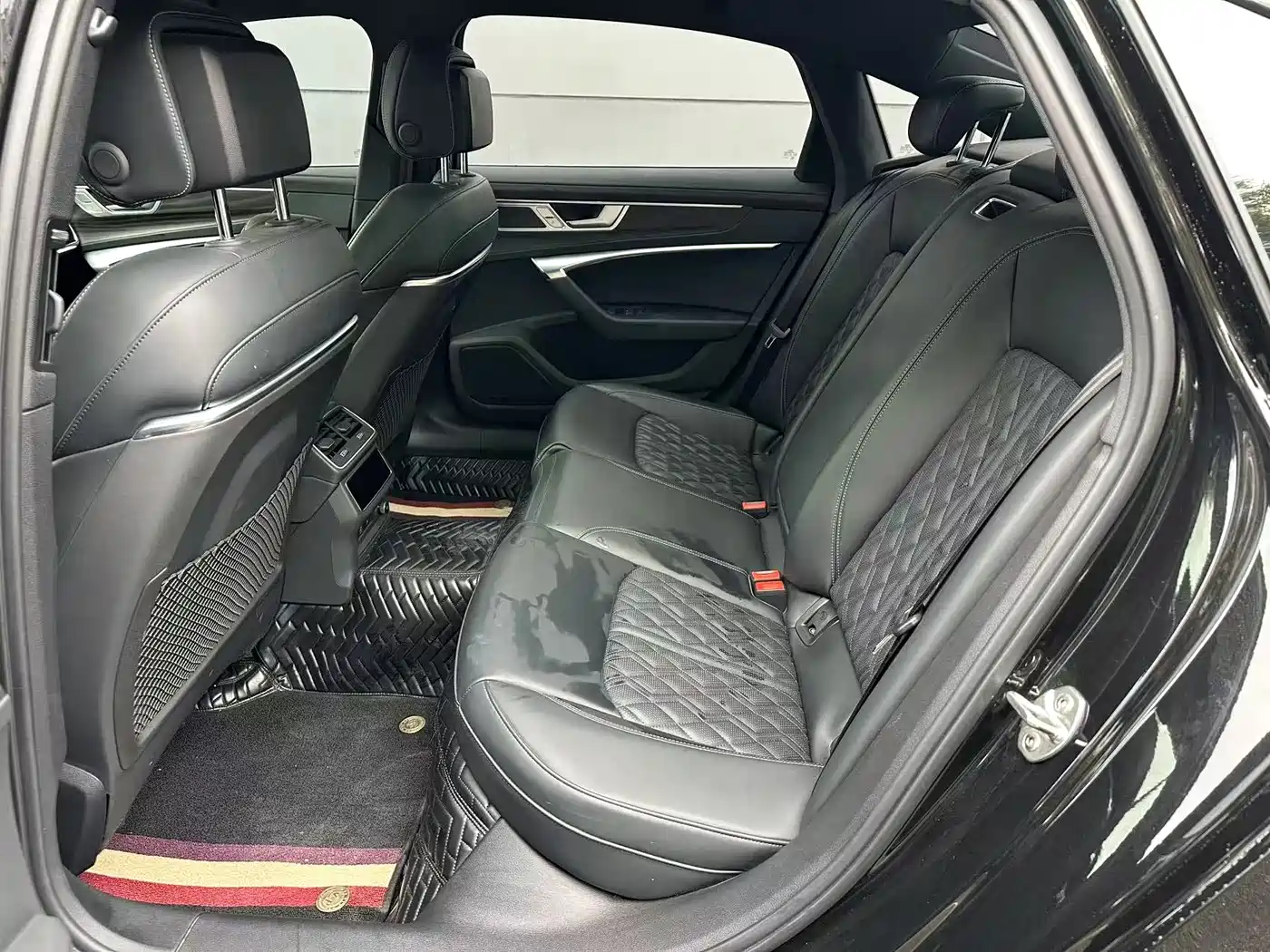 Audi A6L 2024 45 TFSI quattro Premium Dynamic фото 4