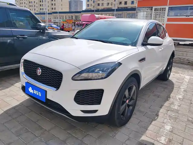 JAGUAR E PACE