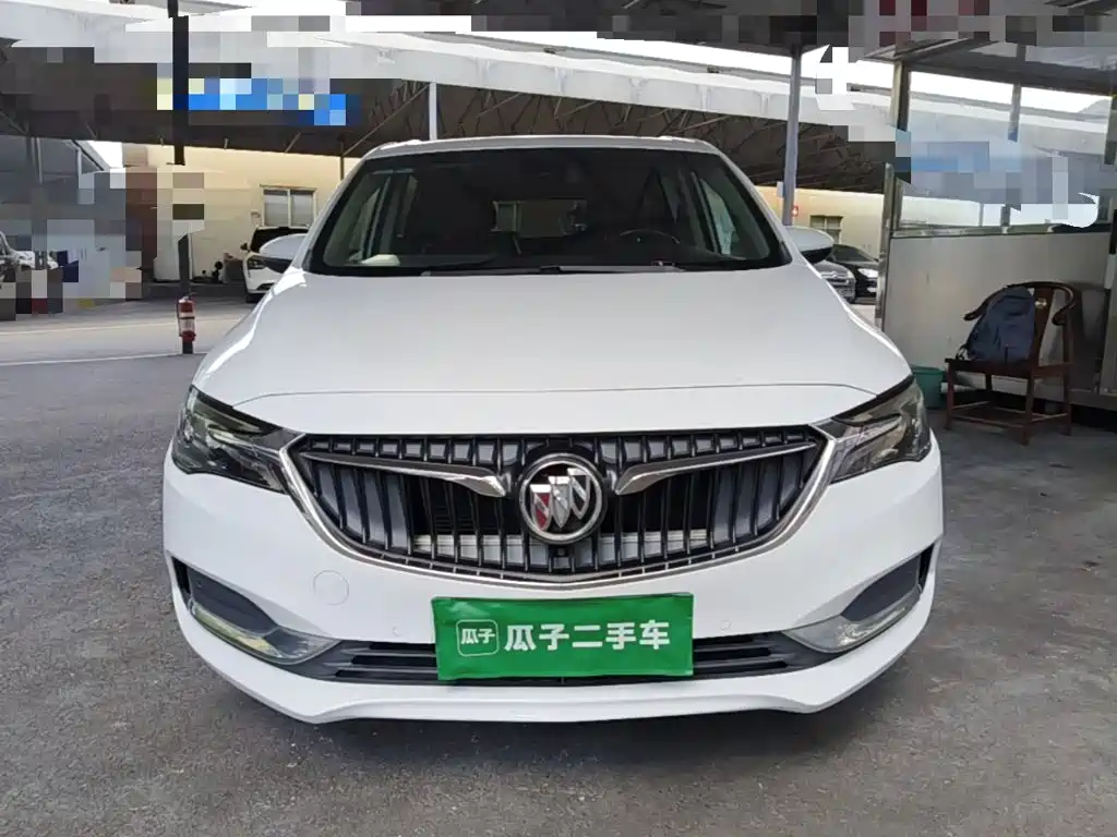 Buick GL6 2018 2018 18T 6-Seater Premium