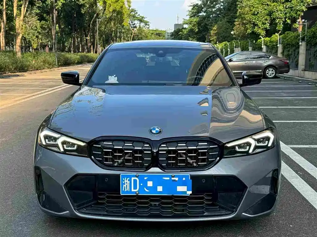 Photo 1 - BMW 3 Series