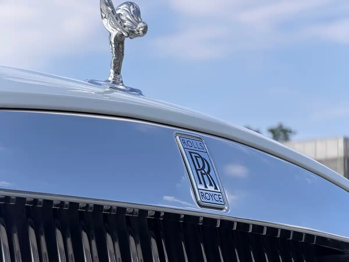 Rolls-Royce Ghost 2018 6.6T Standard Wheelbase фото 10
