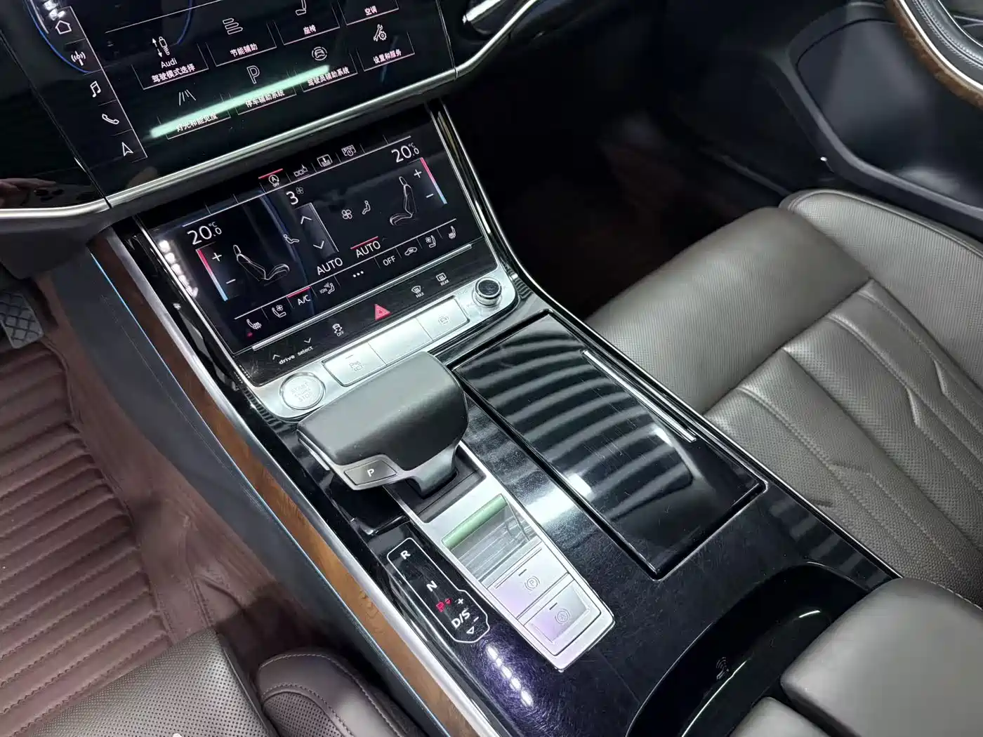 Audi A8 2019 Plus A8L 55 TFSI quattro Luxury фото 22