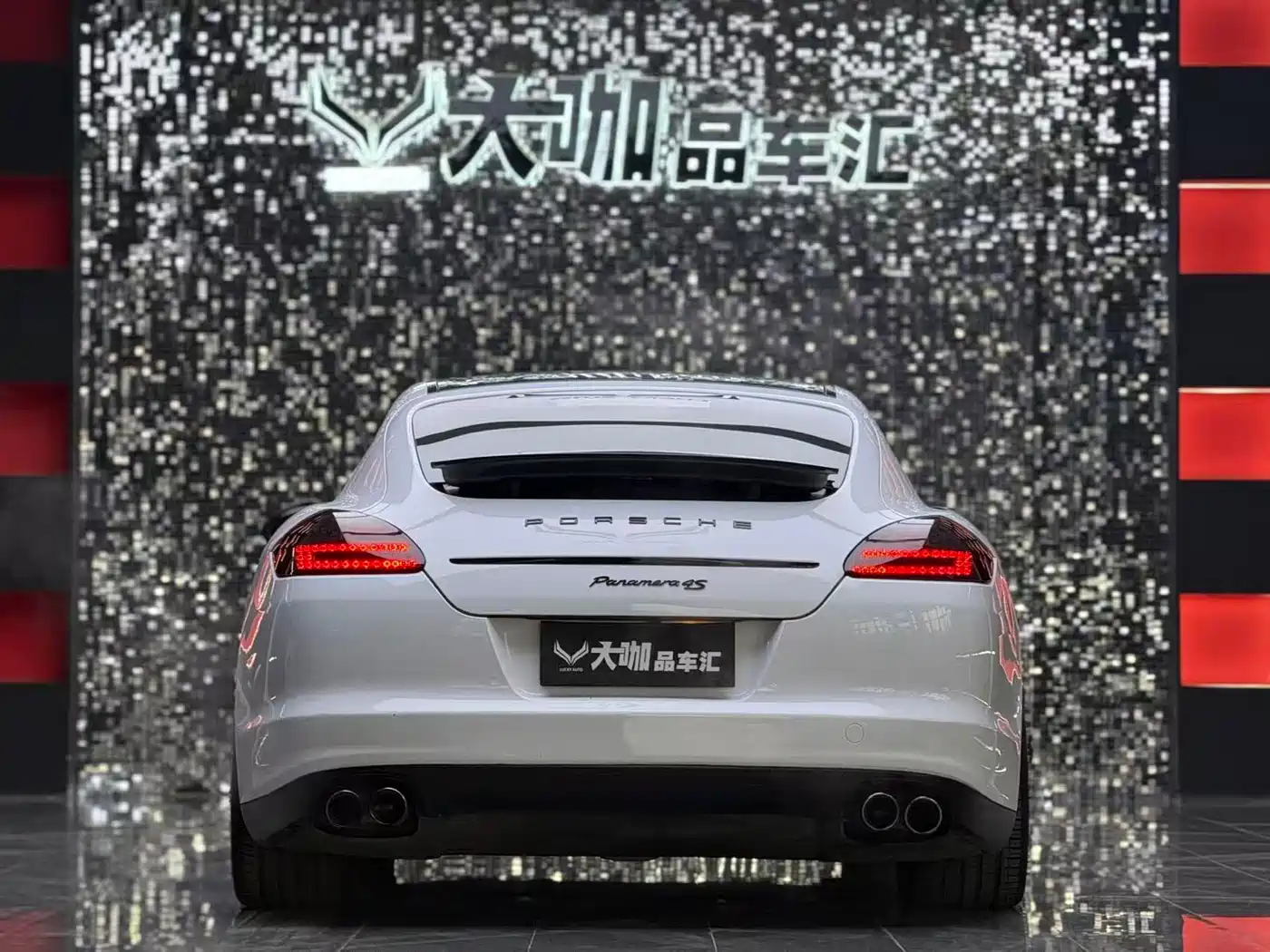Porsche Panamera 2010 Panamera 3.6L фото 5