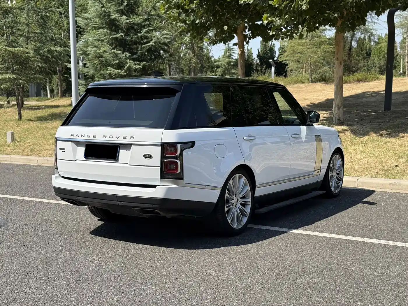 Фото 9 - Land Rover Range Rover