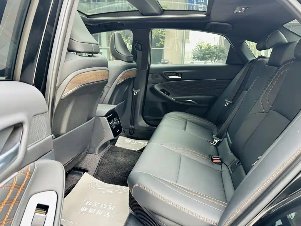 Toyota Avalon 2026 2024 Model Hybrid 2.5L XLE Prestige Edition