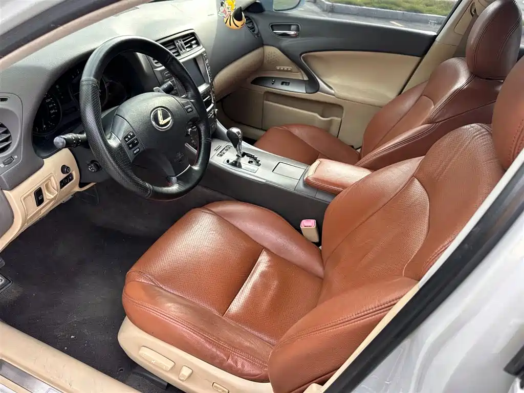 Lexus IS 2009 300 Luxury Edition фото 6