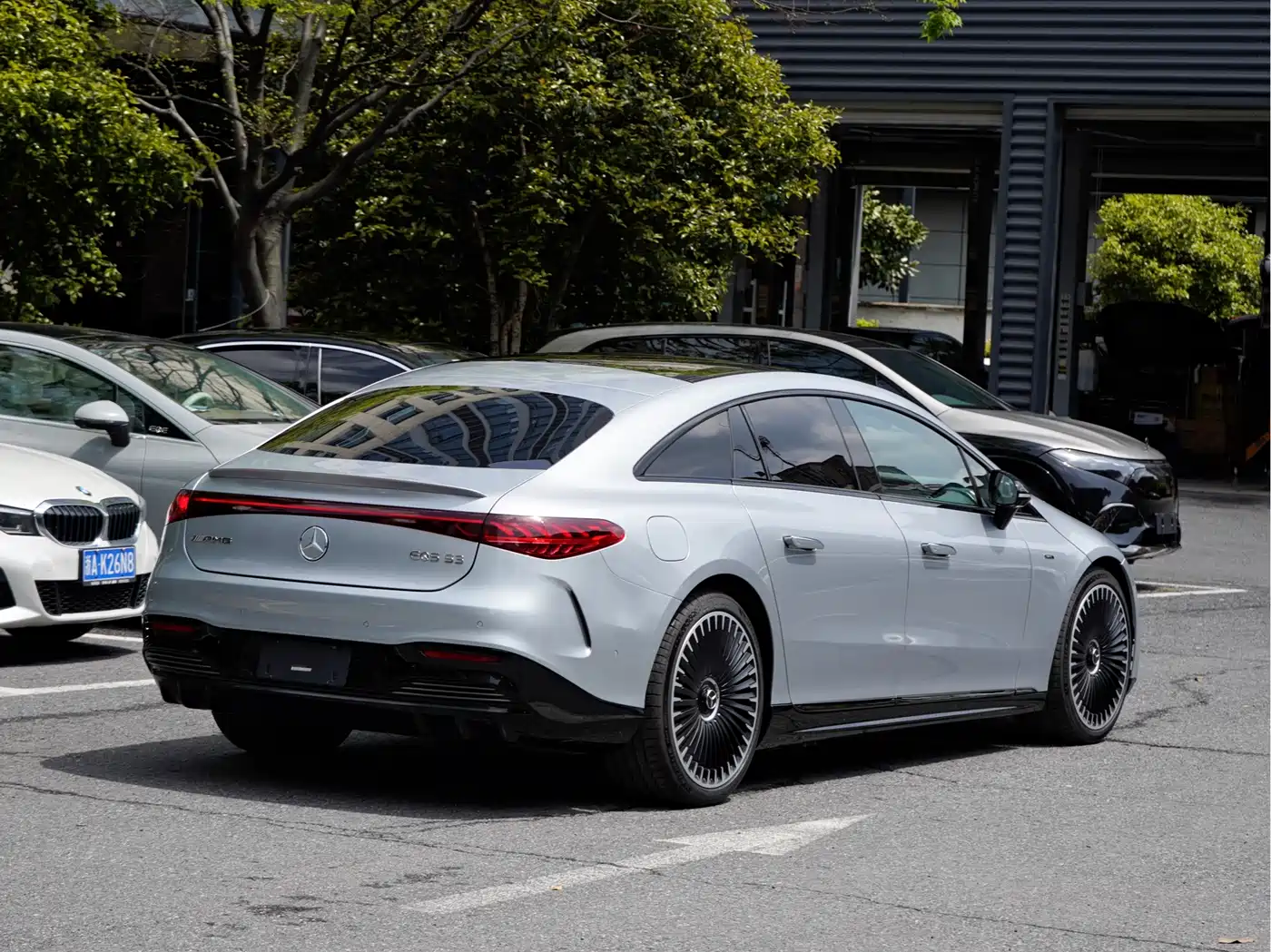 MERCEDES-BENZ EQS AMG