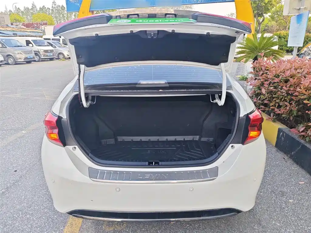 Toyota Levin Twin Engine E+ 2019 1.8PH GS E-CVT Elite Sunroof Edition фото 22