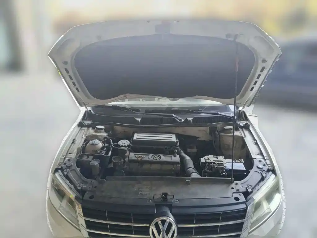 Фото 3 - Volkswagen Lavida
