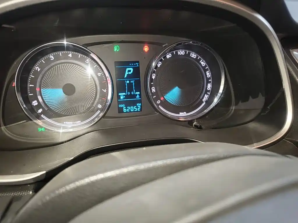 Chevrolet Lova RV 2017 2016 1.5L Automatic Fun Edition