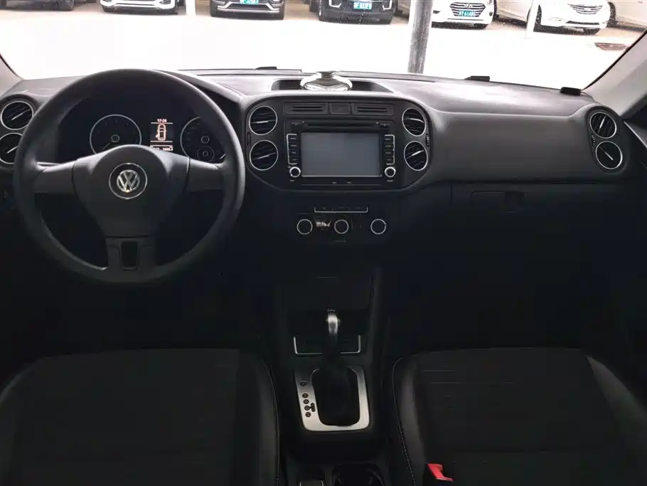 Volkswagen Tiguan 2016 280TSI Automatic 2WD Silk Road Fashion Edition фото 12