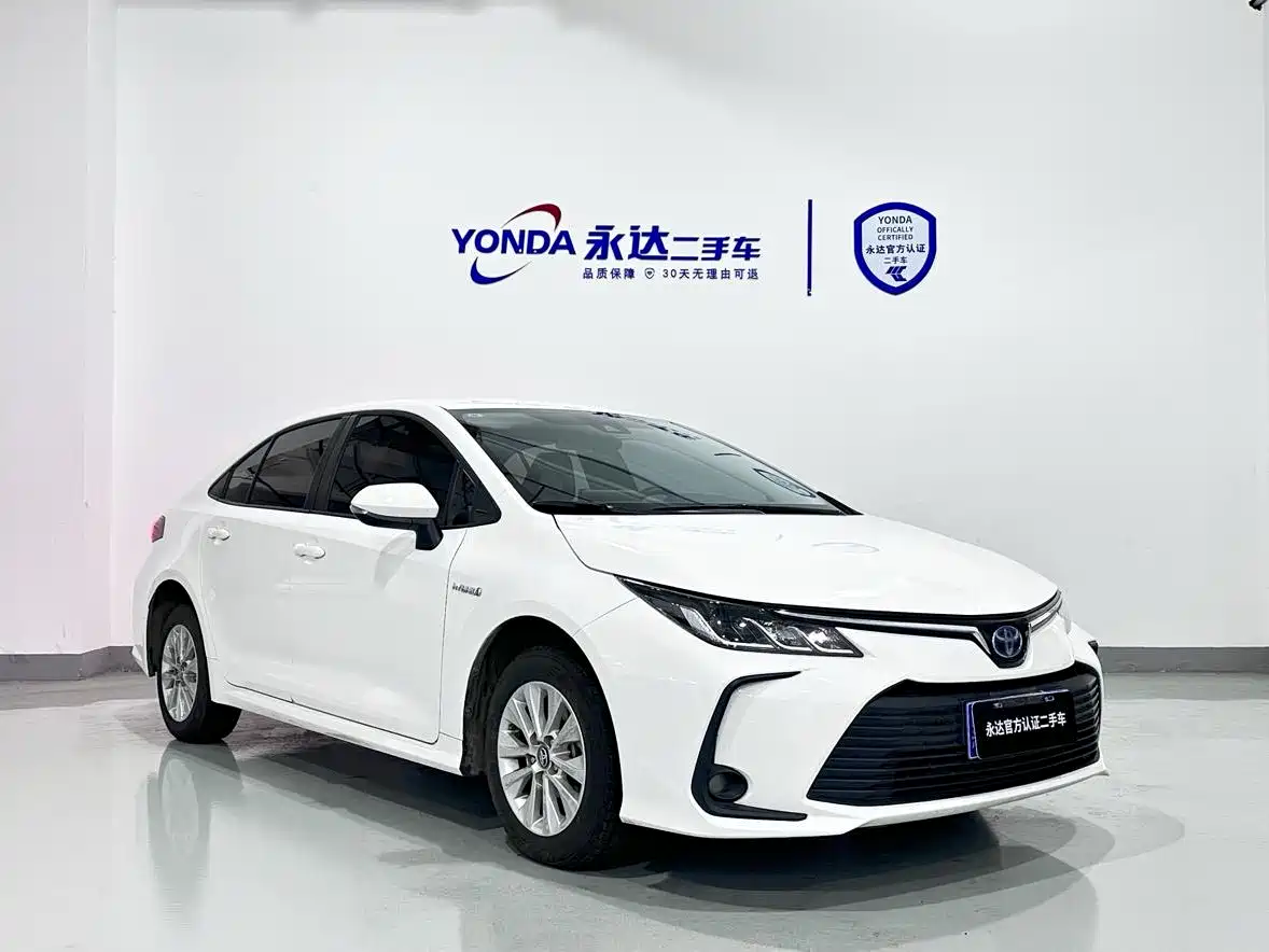 Toyota Corolla 2021 Hybrid 1.8L E-CVT Pioneer Edition фото 6