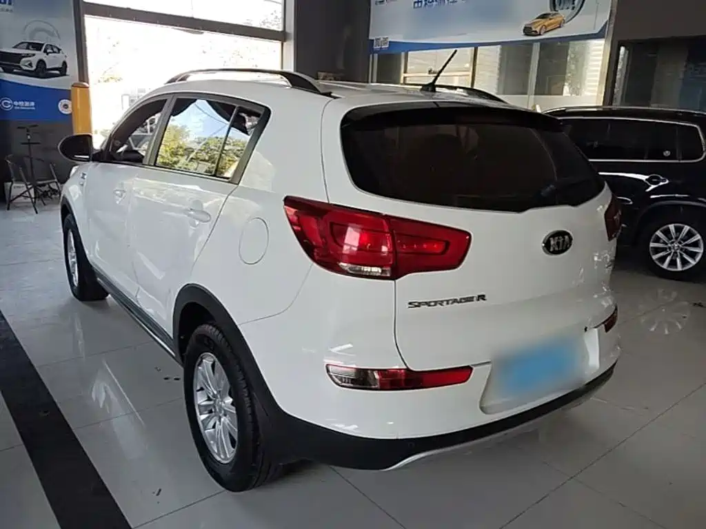 Фото 5 - Kia Sportage