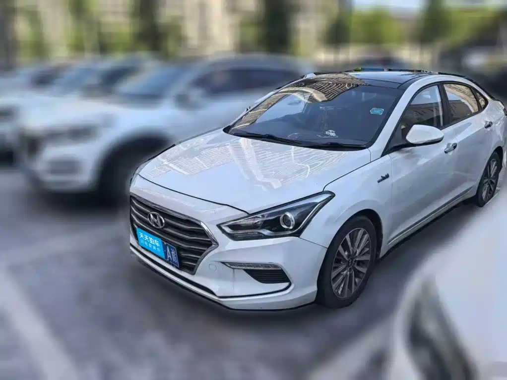 Фото 1 - Hyundai Mistra