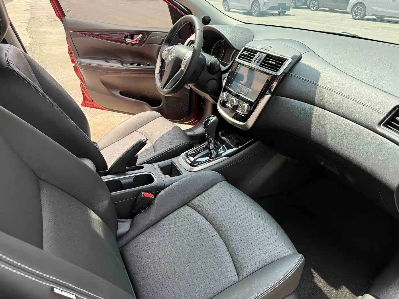 Nissan Tiida 2023 2024 1.6L CVT Smart Drive Edition