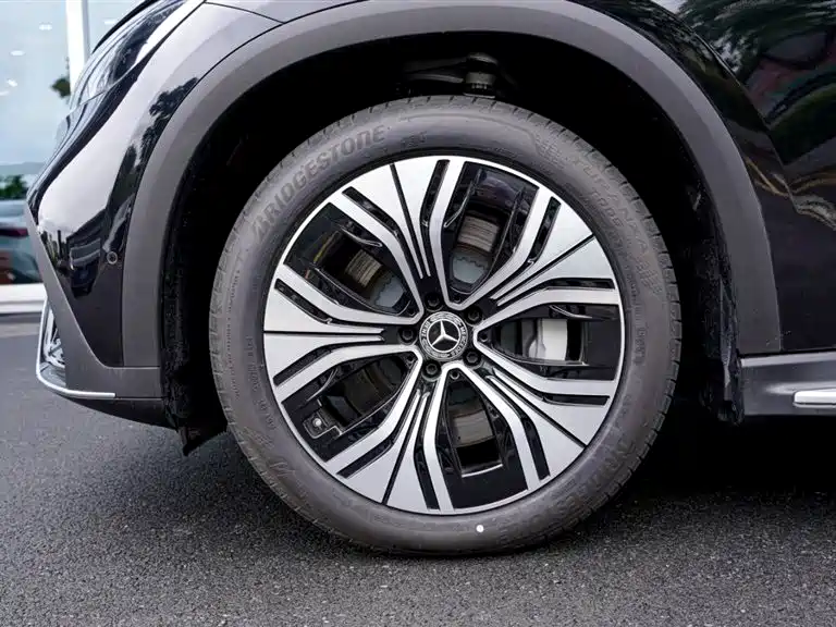 Mercedes-Benz EQE SUV 2024 500 4MATIC Pioneer Edition фото 8