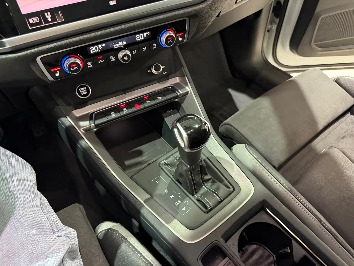 Audi Q3 2022 35 TFSI Fashion Dynamic фото 15