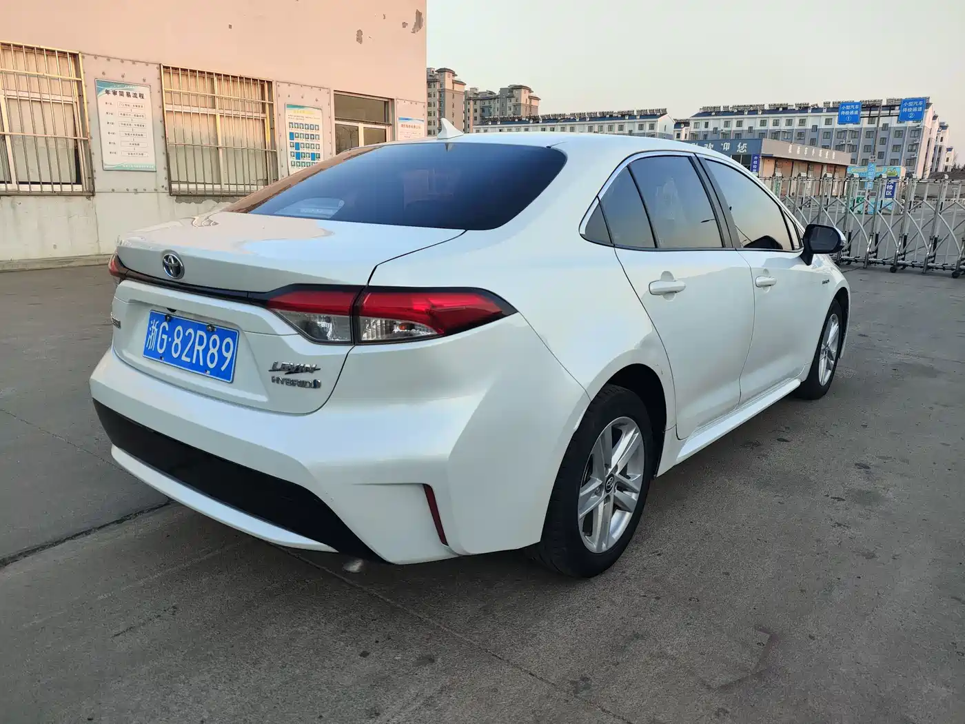 Toyota Levin 2022 Dual Engine 1.8H E-CVT Luxury Edition фото 5