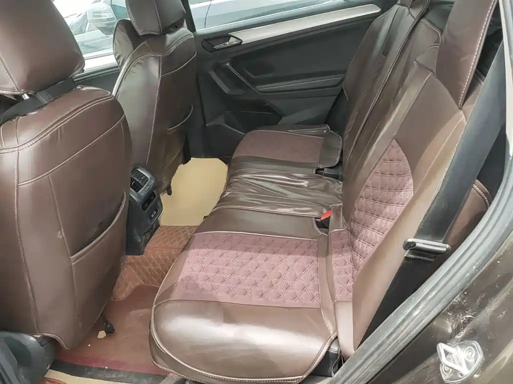 Volkswagen Tiguan L 2018 330TSI Automatic 2WD Luxury Edition фото 24