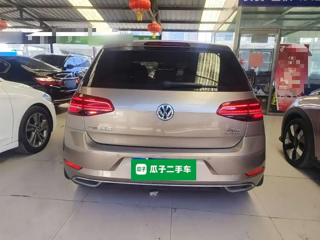 Volkswagen Golf 2018 230TSI Automatic Luxury фото 6