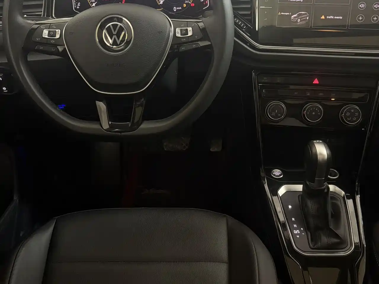 Volkswagen T-ROC 2022 280TSI DSG 2WD Comfort PLUS фото 13