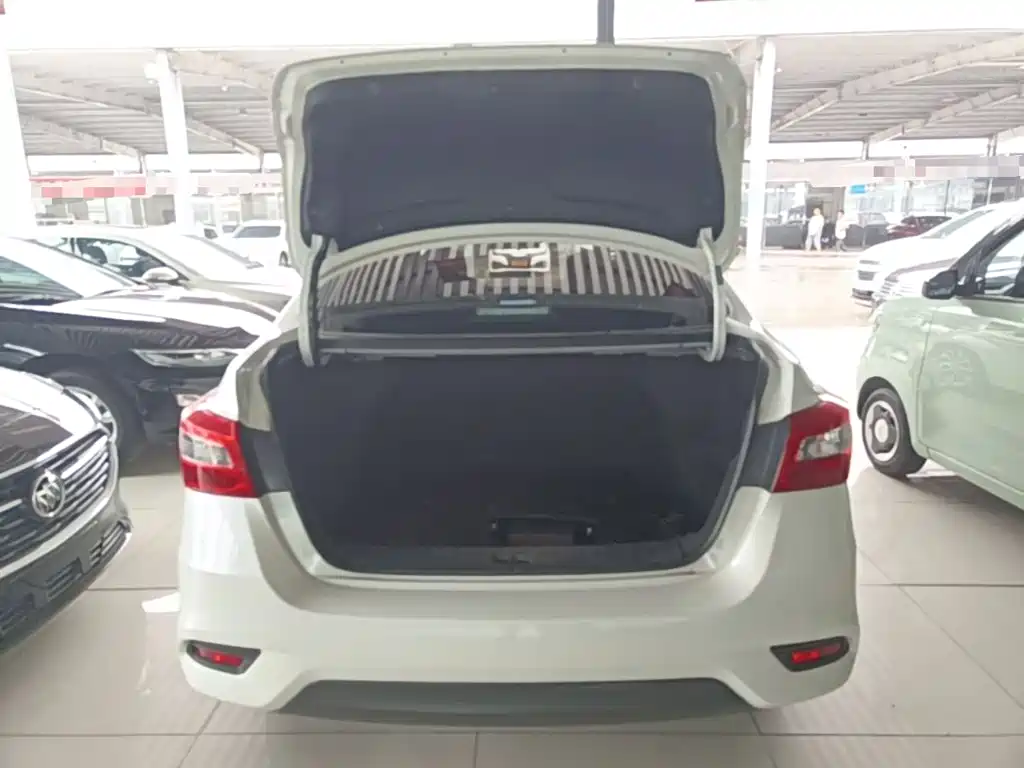 Nissan SYLPHY, миниатюра 15