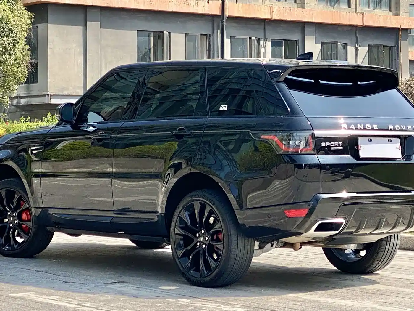 Фото 2 - Land Rover Range Rover Sport