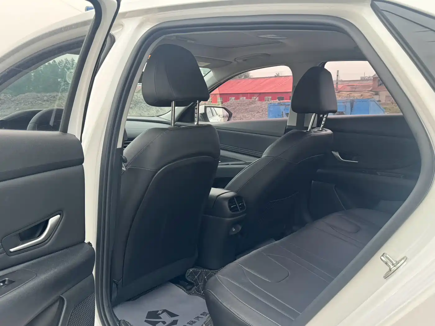 Hyundai Elantra 2022 1.5L CVT GLX Elite Edition фото 16