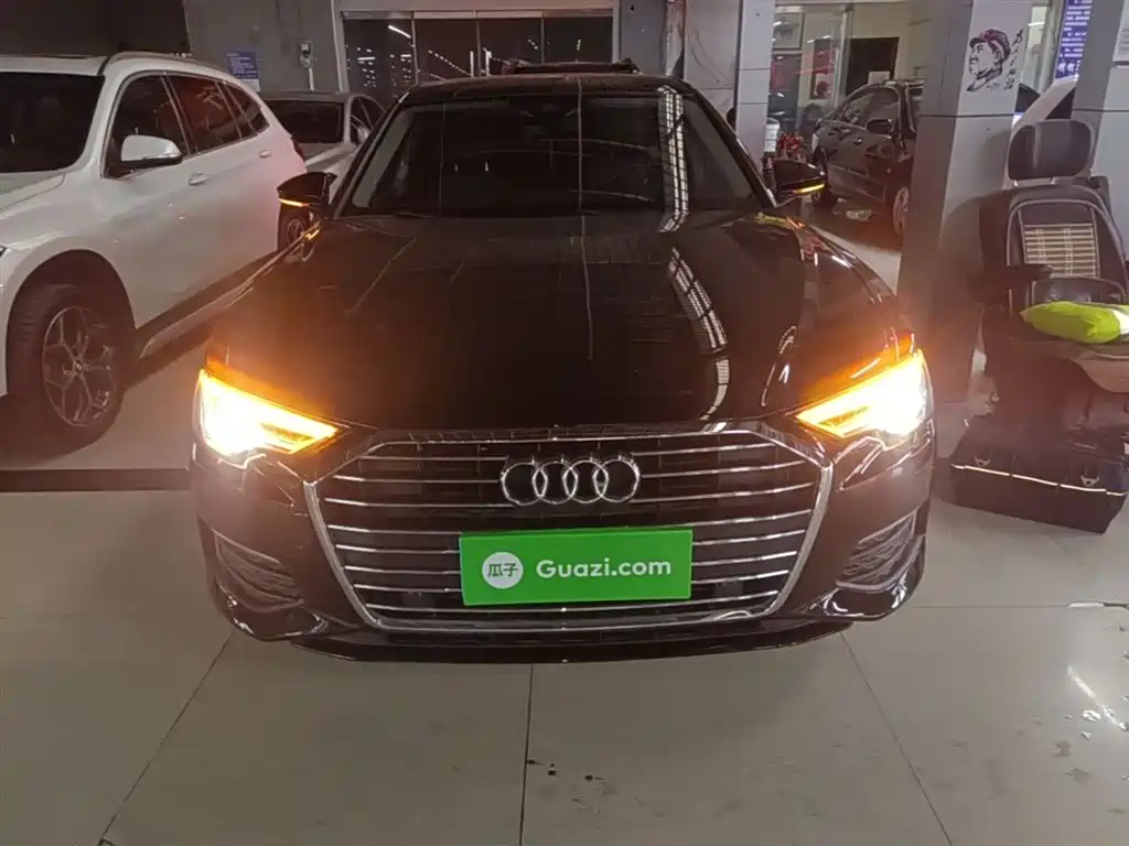 Audi A6L 2019 40 TFSI Luxury Elegance фото 3
