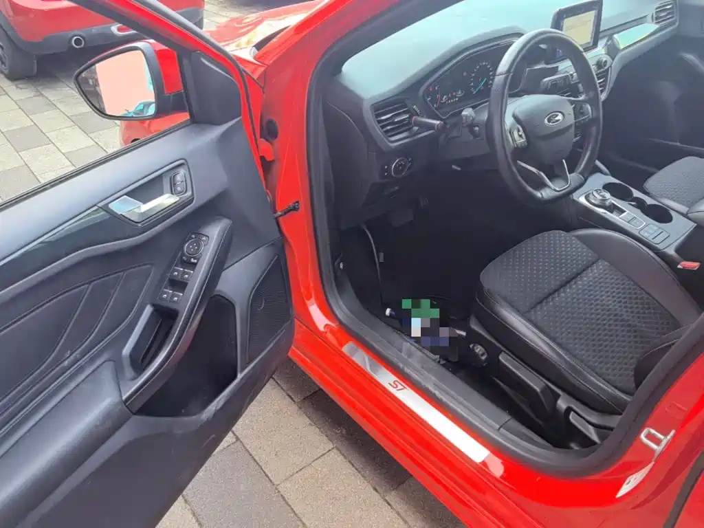 Photo 16 - Ford Focus