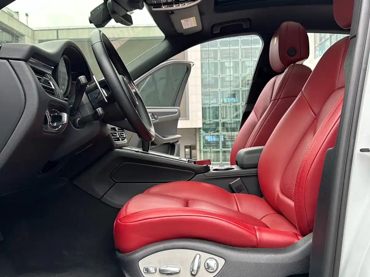 Porsche Macan 2022 Macan 2.0T фото 9
