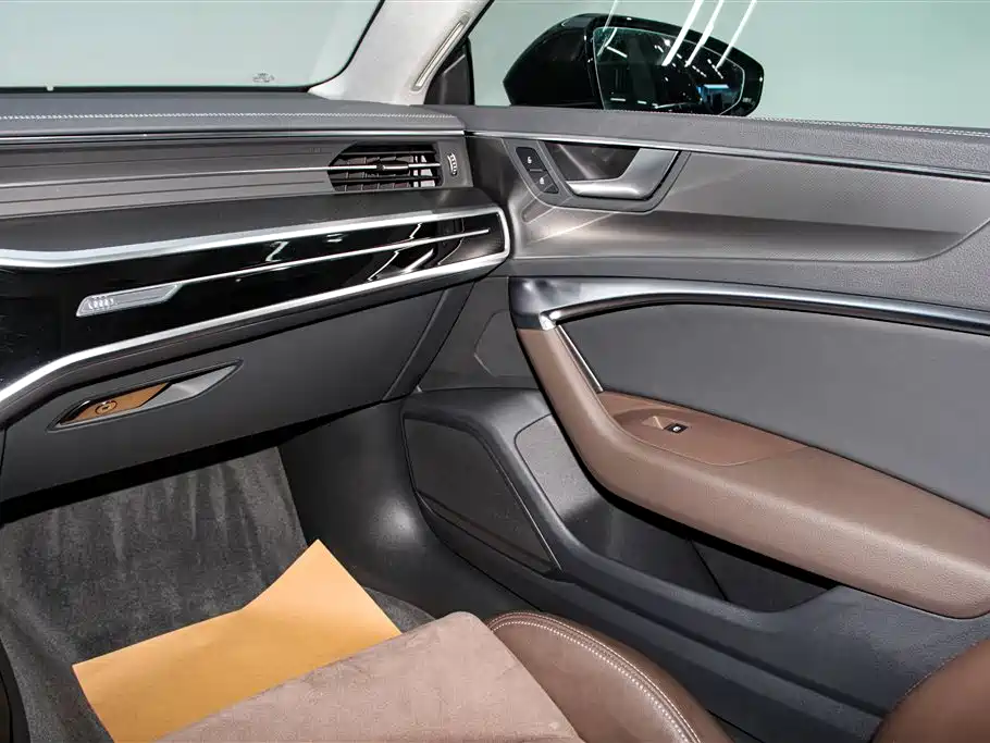 Audi A7L 2024 45TFSI S-line Dream Edition Crystal Package фото 32