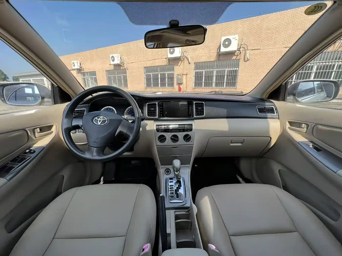 Toyota Corolla 2013 1.6L Automatic Luxury фото 11