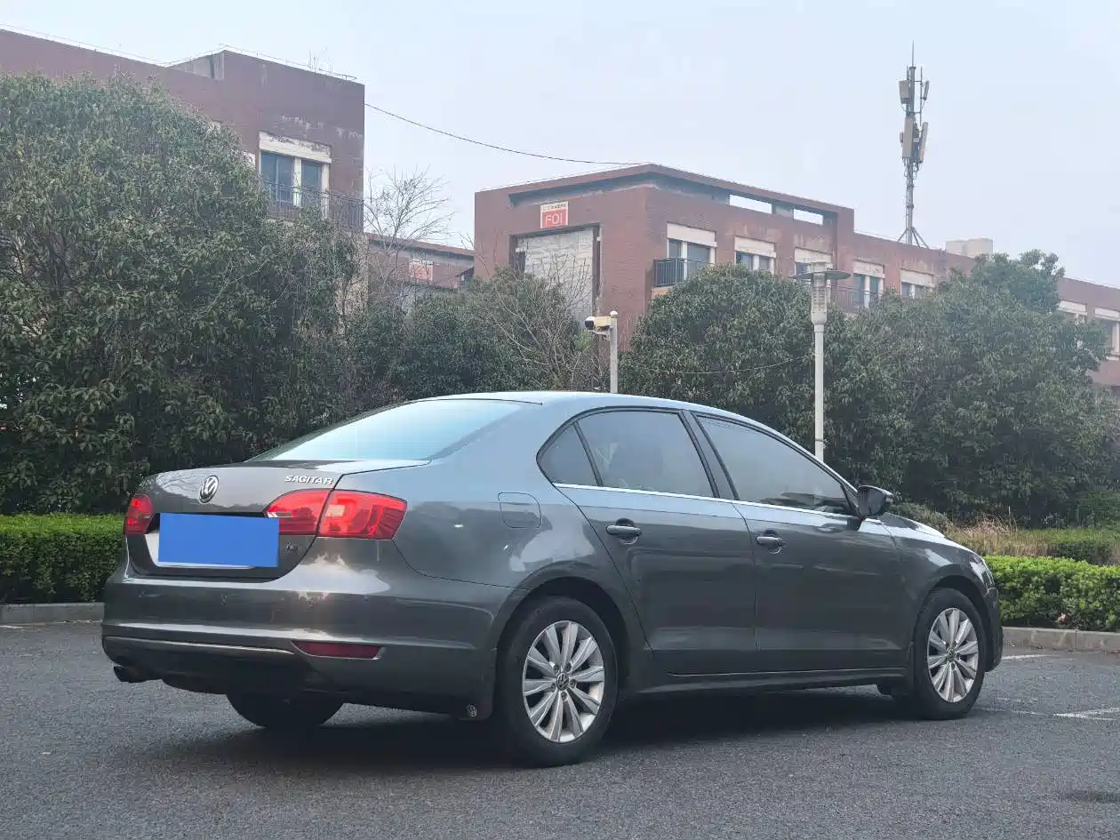 Volkswagen Sagitar 2014 1.4TSI Manual Luxury фото 9