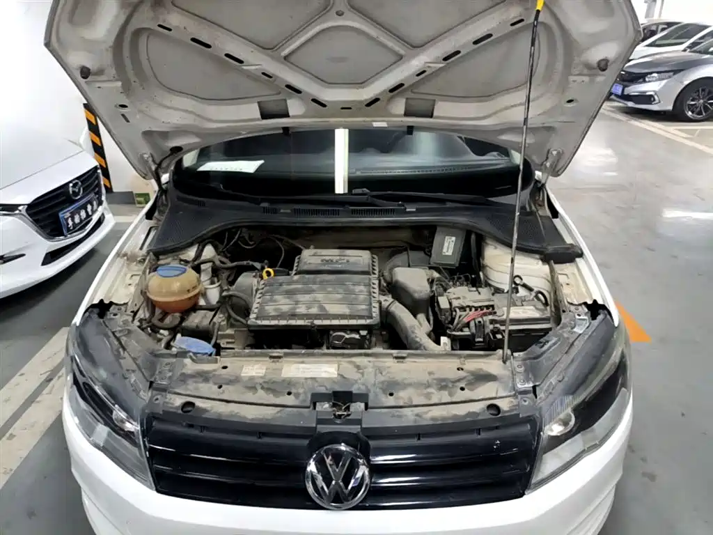 Volkswagen Jetta 2015 Value Edition 1.6L Manual Fashion фото 20