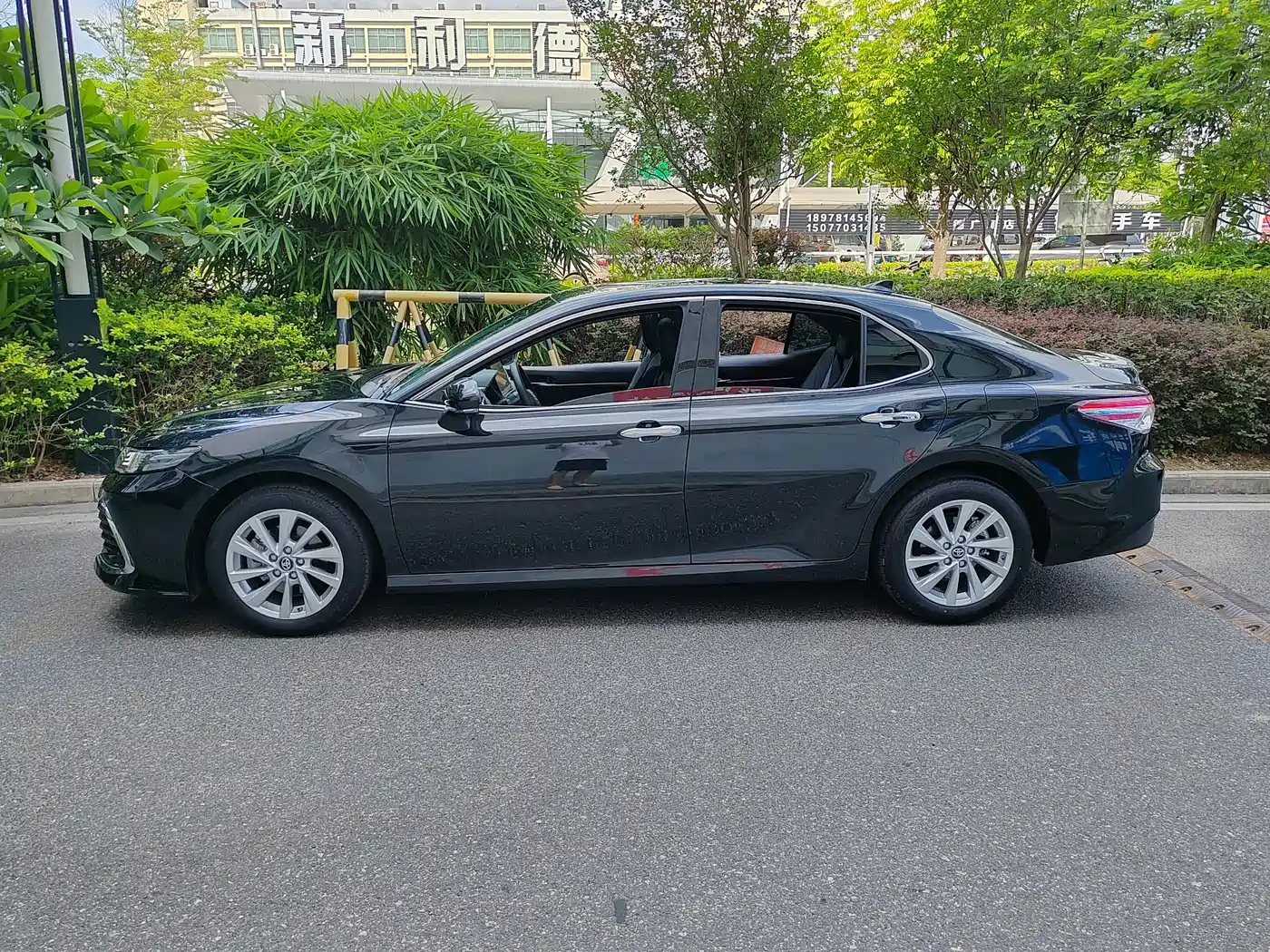 Toyota Camry 2021 2.0G Luxury Edition фото 5