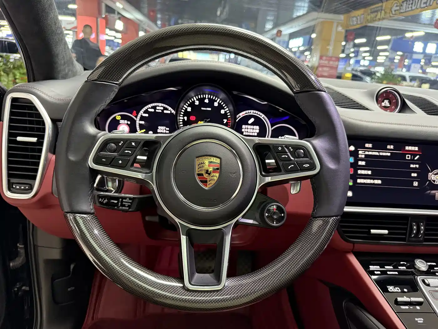 Porsche Cayenne New Energy 2023 Cayenne E-Hybrid 2.0T Platinum Edition фото 5
