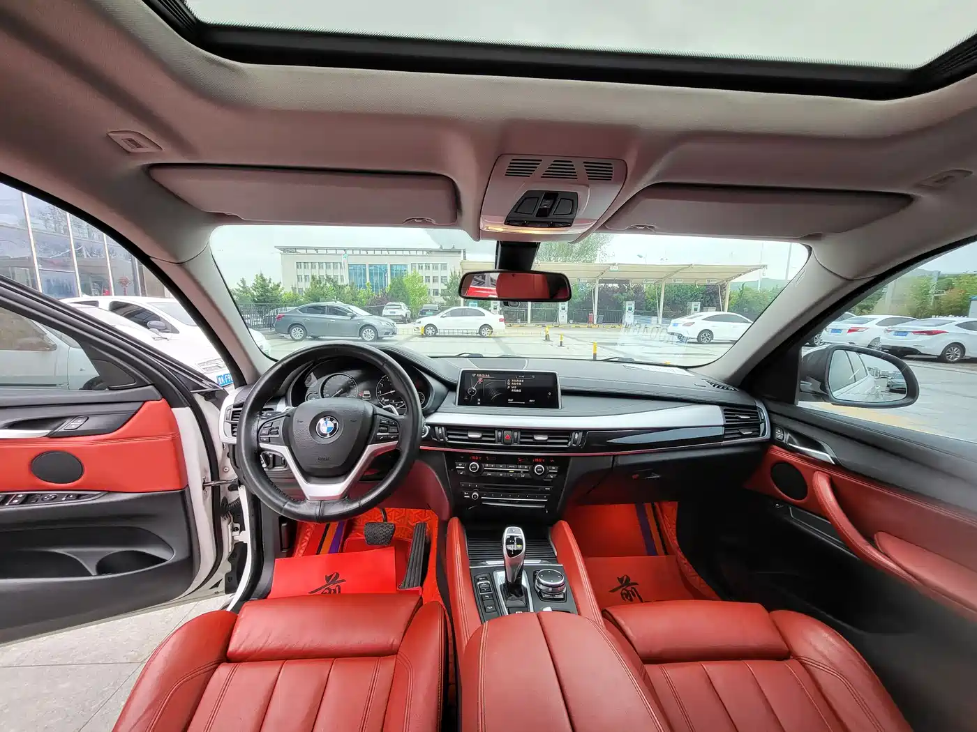 BMW X6 2015 xDrive35i Luxury Model фото 9
