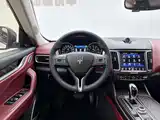 Фото 7 - Maserati Levante